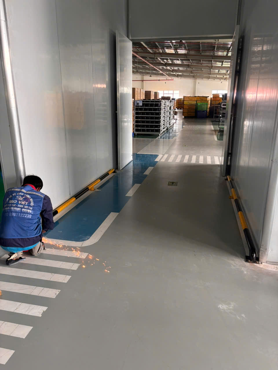 Thi Công Lắp Đặt Vách Ngăn Panel Chuyên Nghiệp - Ảnh 6